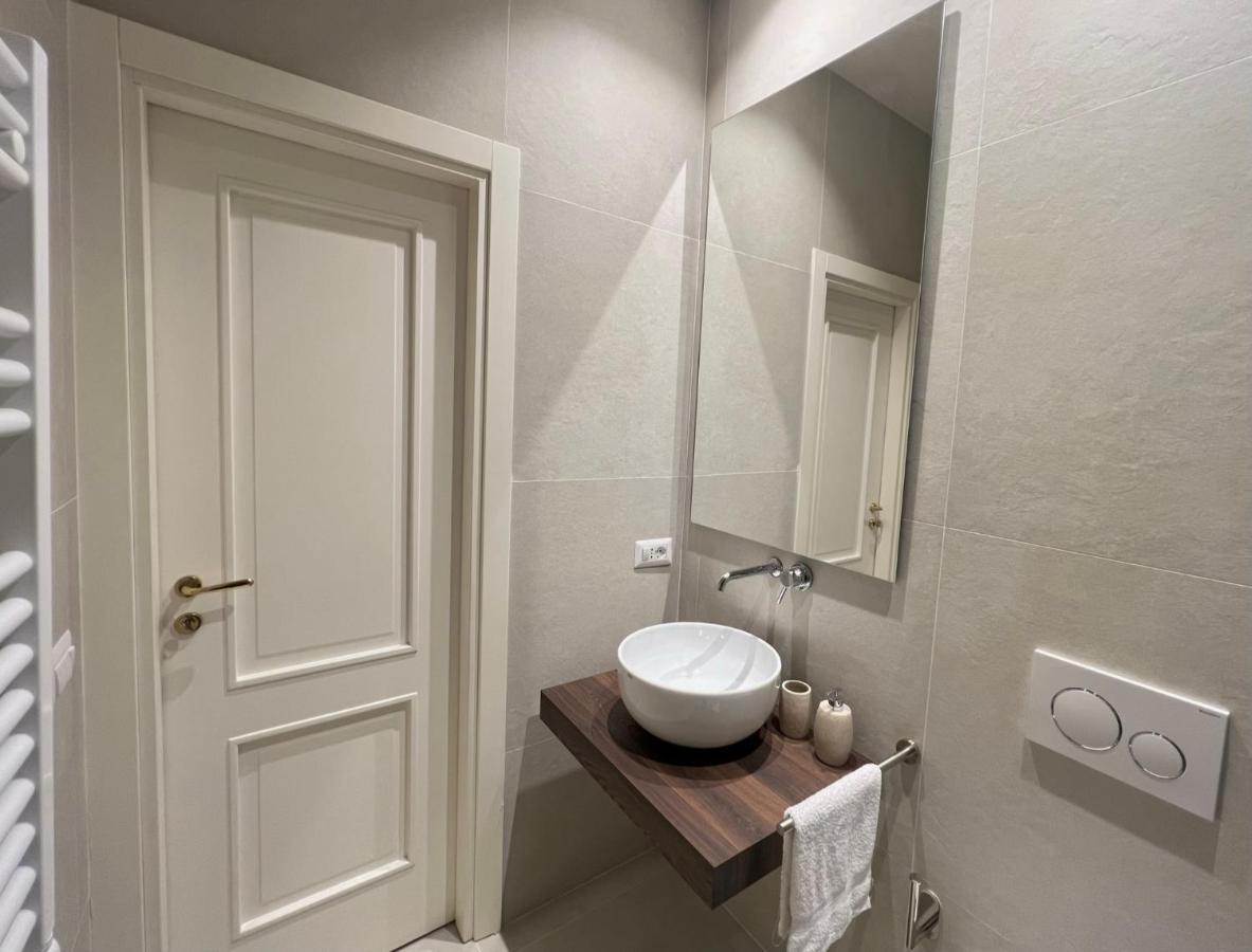 Com A Cas #2 - Feel At Home In The City Center باري المظهر الخارجي الصورة